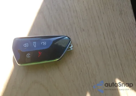 2024 Volkswagen Atlas Cross Sport 2.0T Sel R-Line z USA, uszkodzony, nr VIN 1V2AE2CA9RC235352